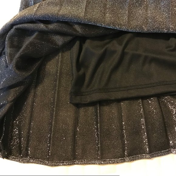 Metallic Pleated Skirt - Picture 10 of 13
